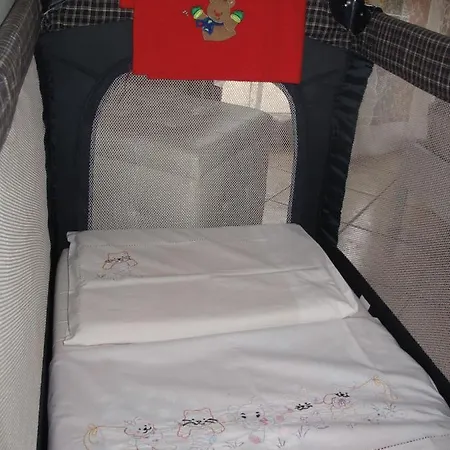 דירה Luminoso Trilocale Con Piscina E Giardino Privato
